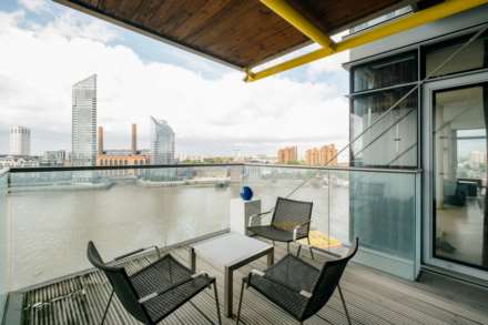 The Montevetro Building, Battersea, SW11, Image 6