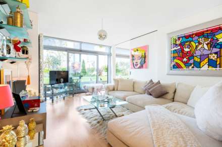 1 Bedroom Apartment, The Montevetro Building, 100 Battersea Church Road, SW11