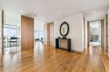 3 Bedroom Apartment, Battersea Church Road, London