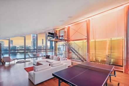 3 Bedroom Penthouse, The Montevetro Building, SW11