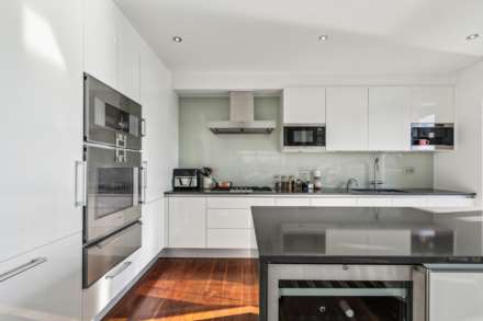 Montevetro, Battersea Church Road, London, SW11, Image 12