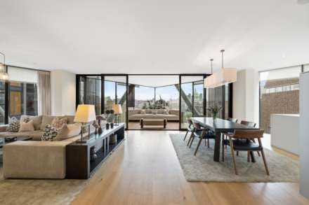 3 Bedroom Apartment, NEO Bankside, Southwark, SE1