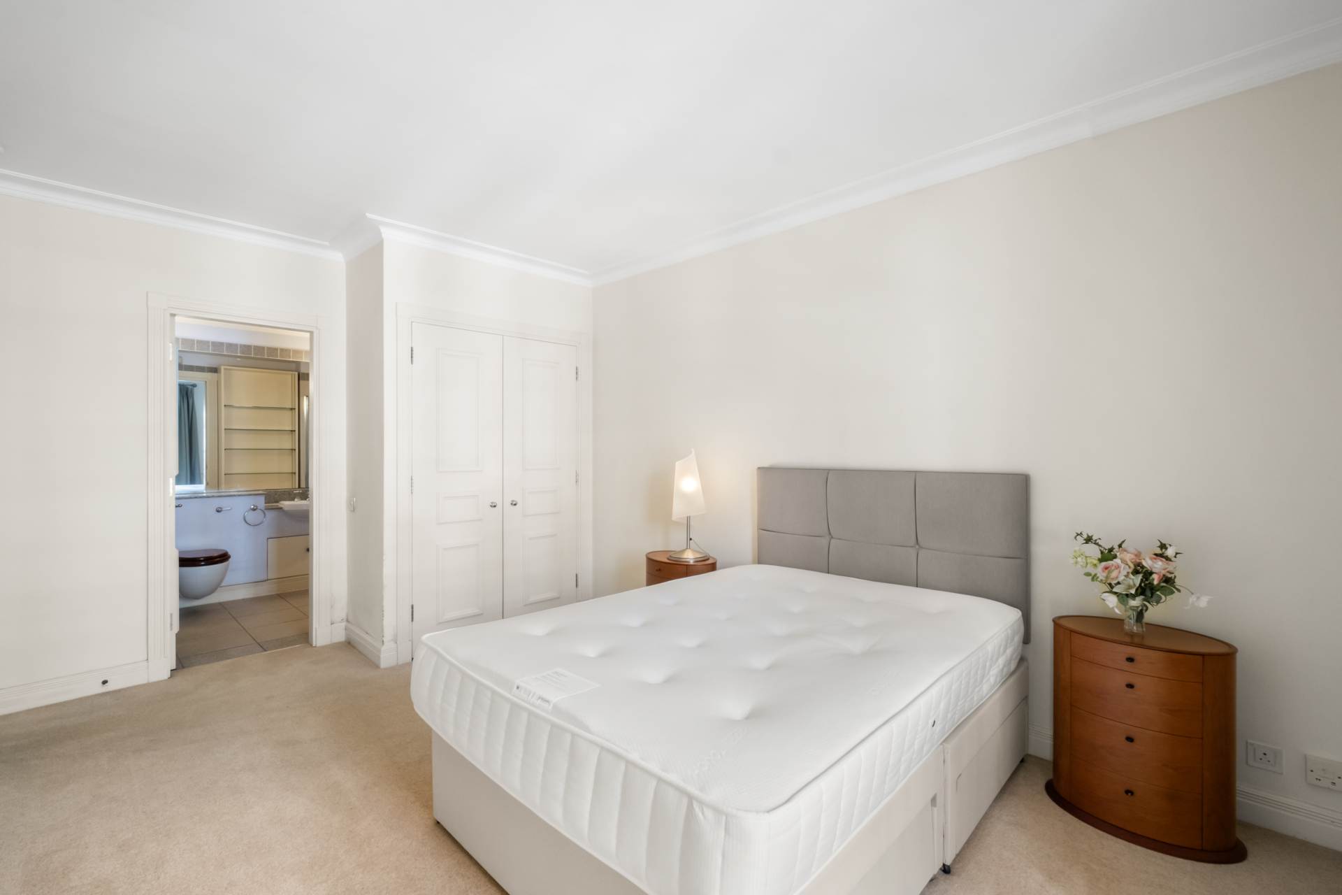 Juniper Court, Kensington Green, W8, Image 3
