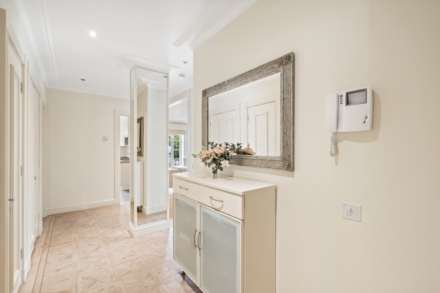 Juniper Court, Kensington Green, W8, Image 4