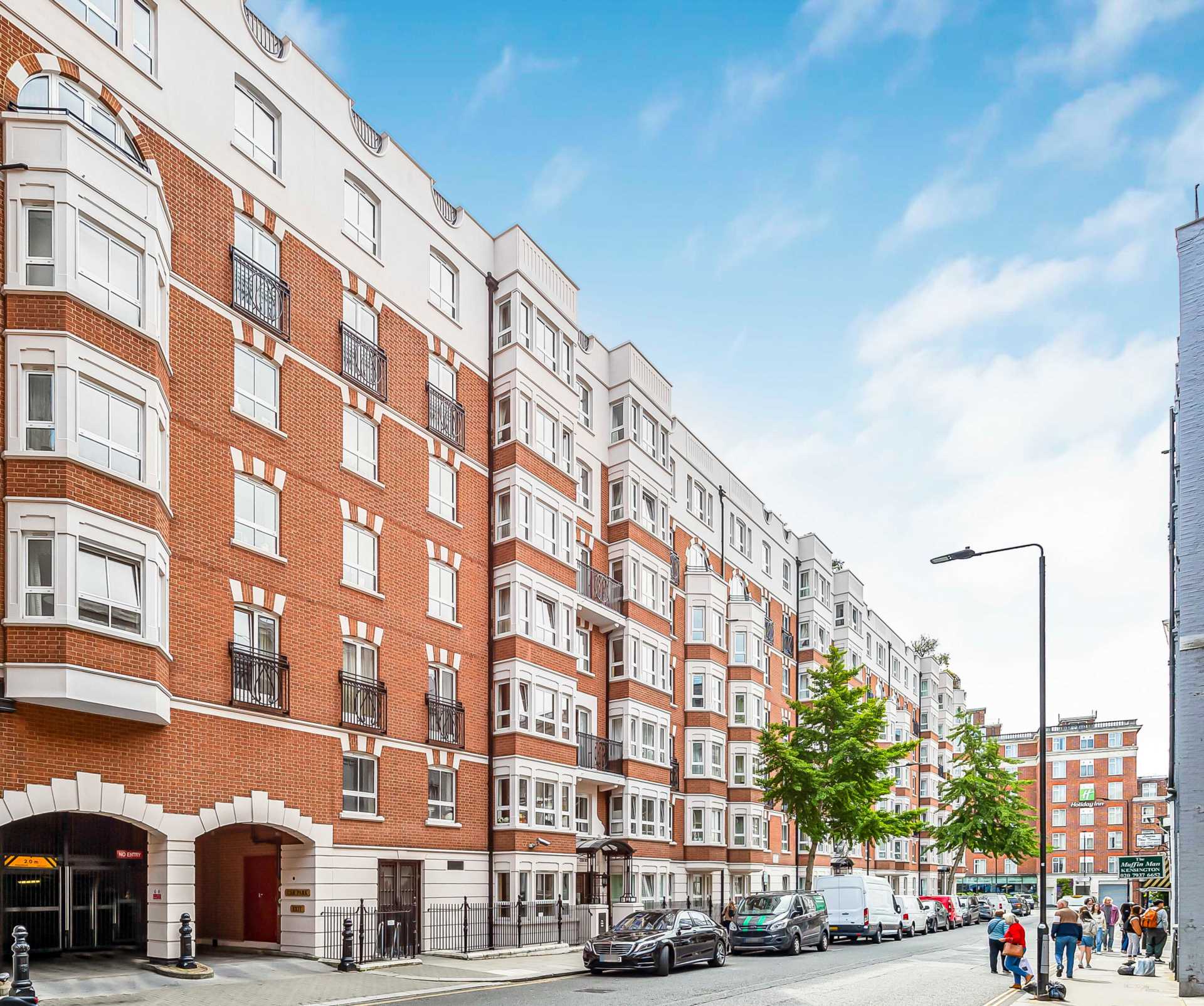 Sovereign Court, Royal Gate Kensington, W8, Image 1