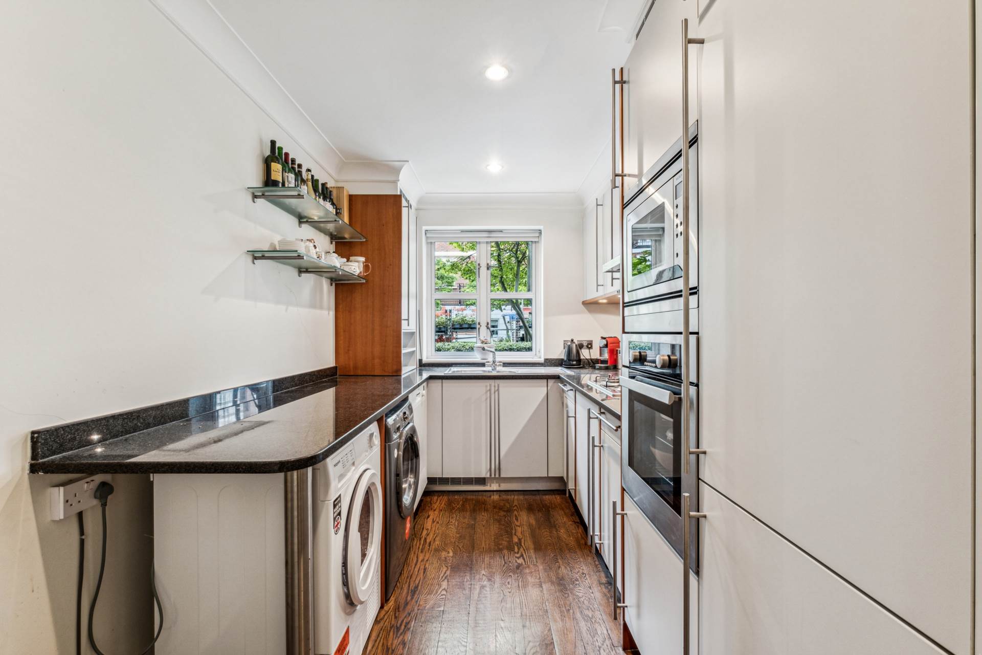 Magnolia Lodge, Kensington Green, W8, Image 13