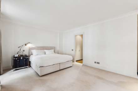 Magnolia Lodge, Kensington Green, W8, Image 12