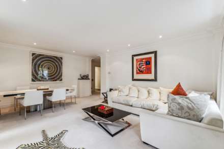 Magnolia Lodge, Kensington Green, W8, Image 2