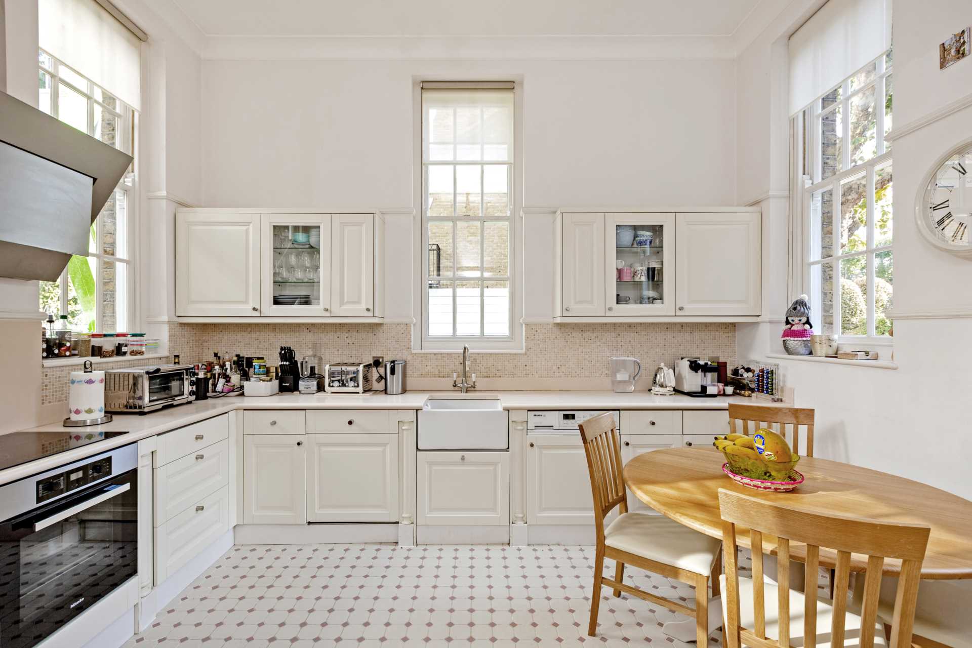 Stone Hall, Kensington Green, W8, Image 4