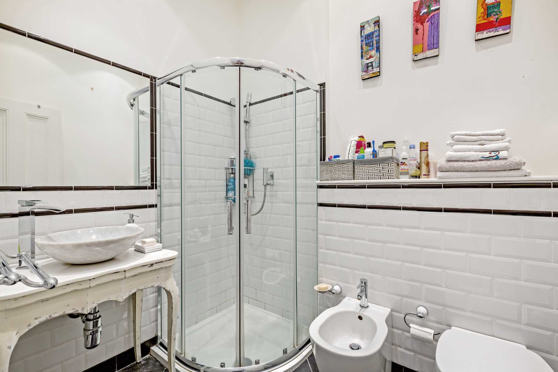 Stone Hall, Kensington Green, W8, Image 9