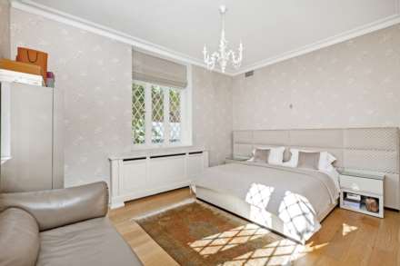 Stone Hall, Kensington Green, W8, Image 7