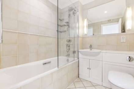 Walnut Court, Kensington Green, W8, Image 11