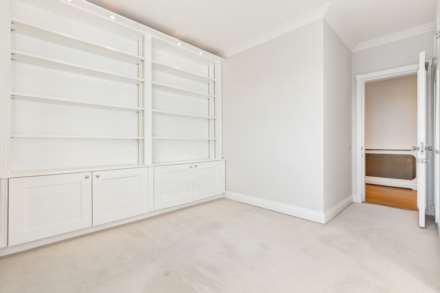 Walnut Court, Kensington Green, W8, Image 5