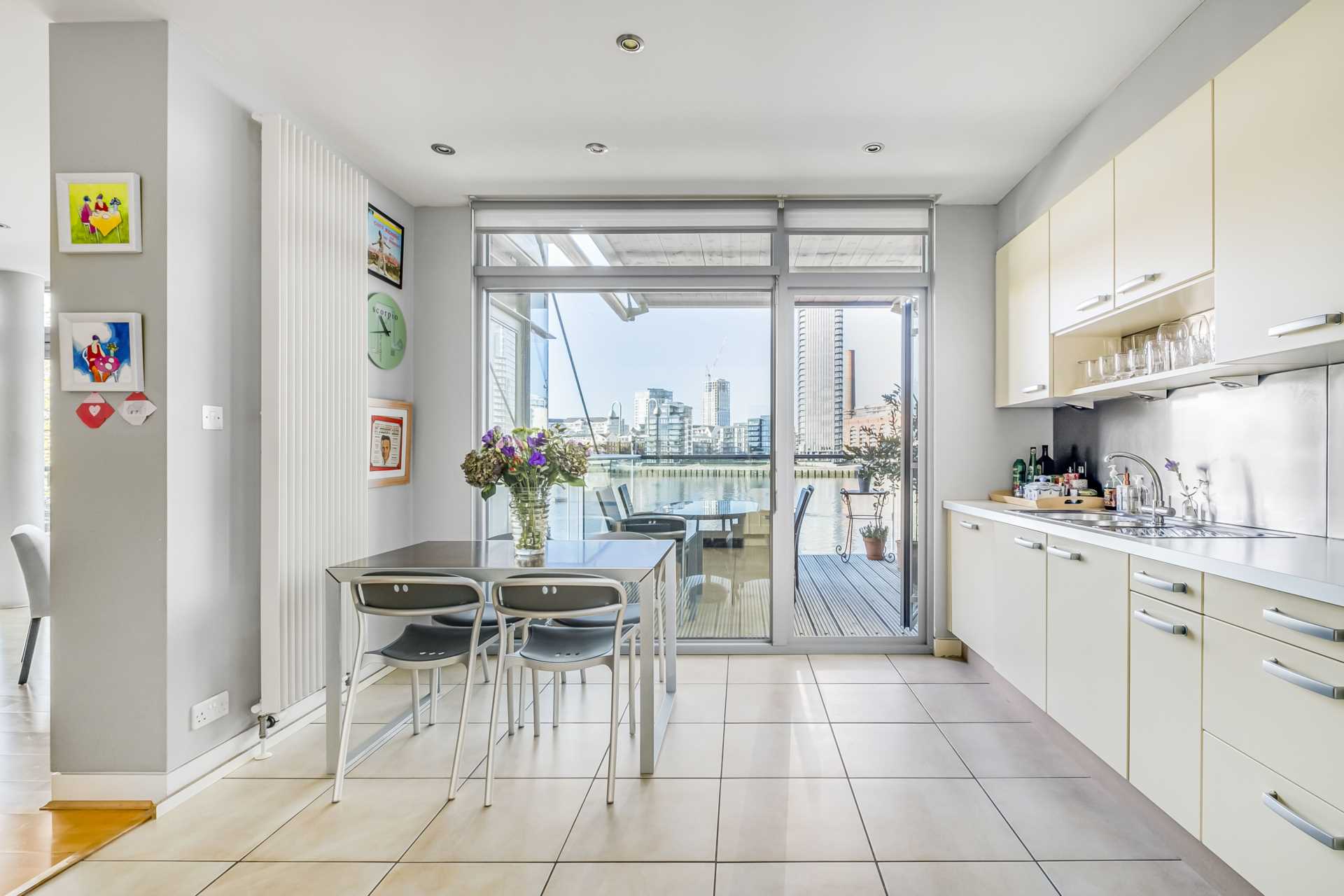 The Montevetro Building, Battersea, SW11, Image 4