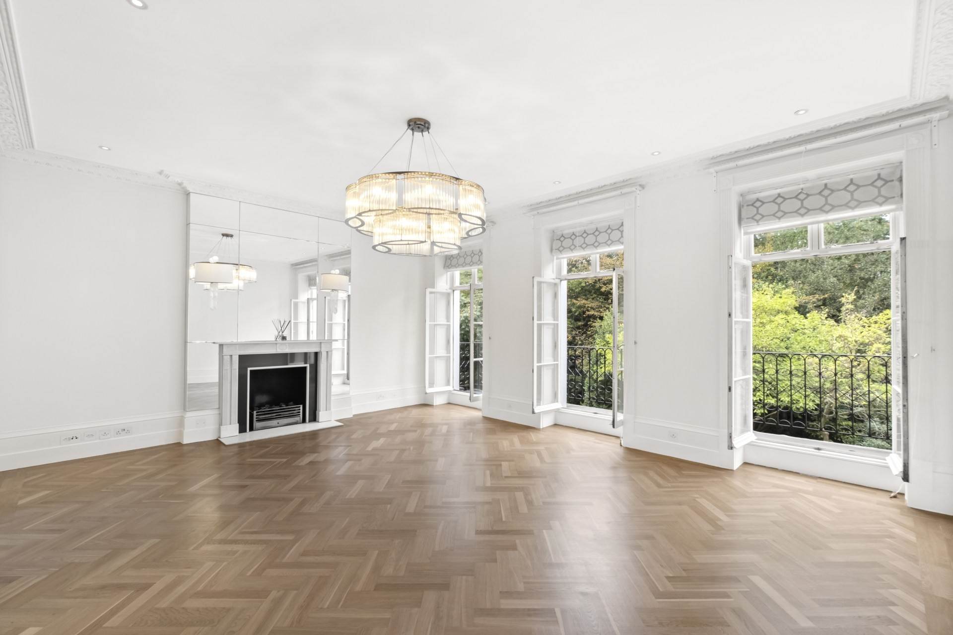 Earls Terrace, Kensington, London, W8, Image 3