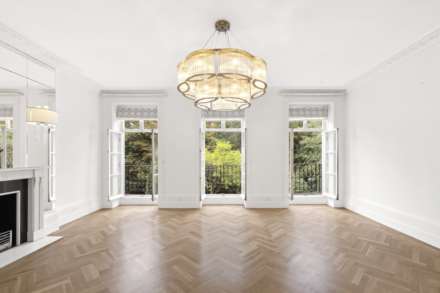 Earls Terrace, Kensington, London, W8, Image 4