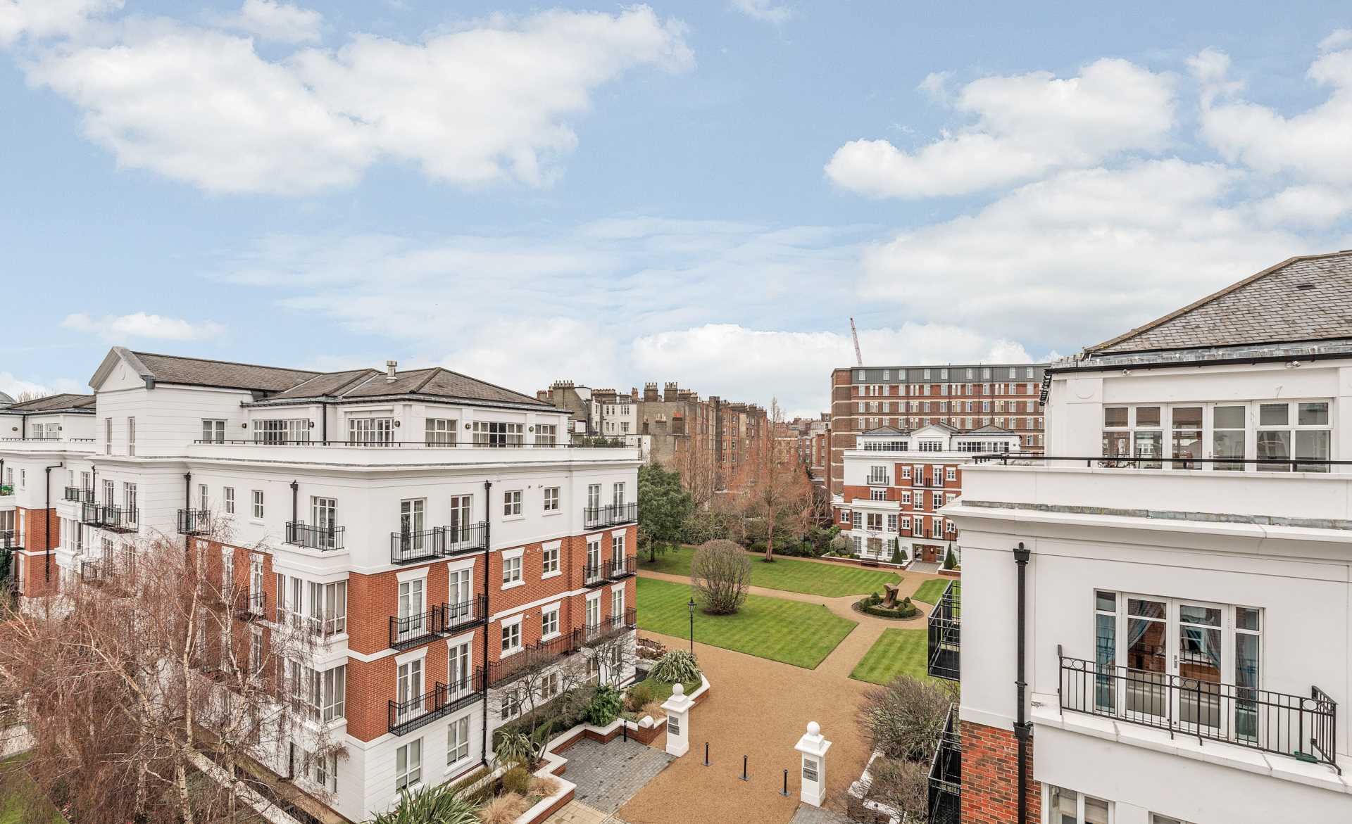 Walnut Court, Kensington Green, W8, Image 14