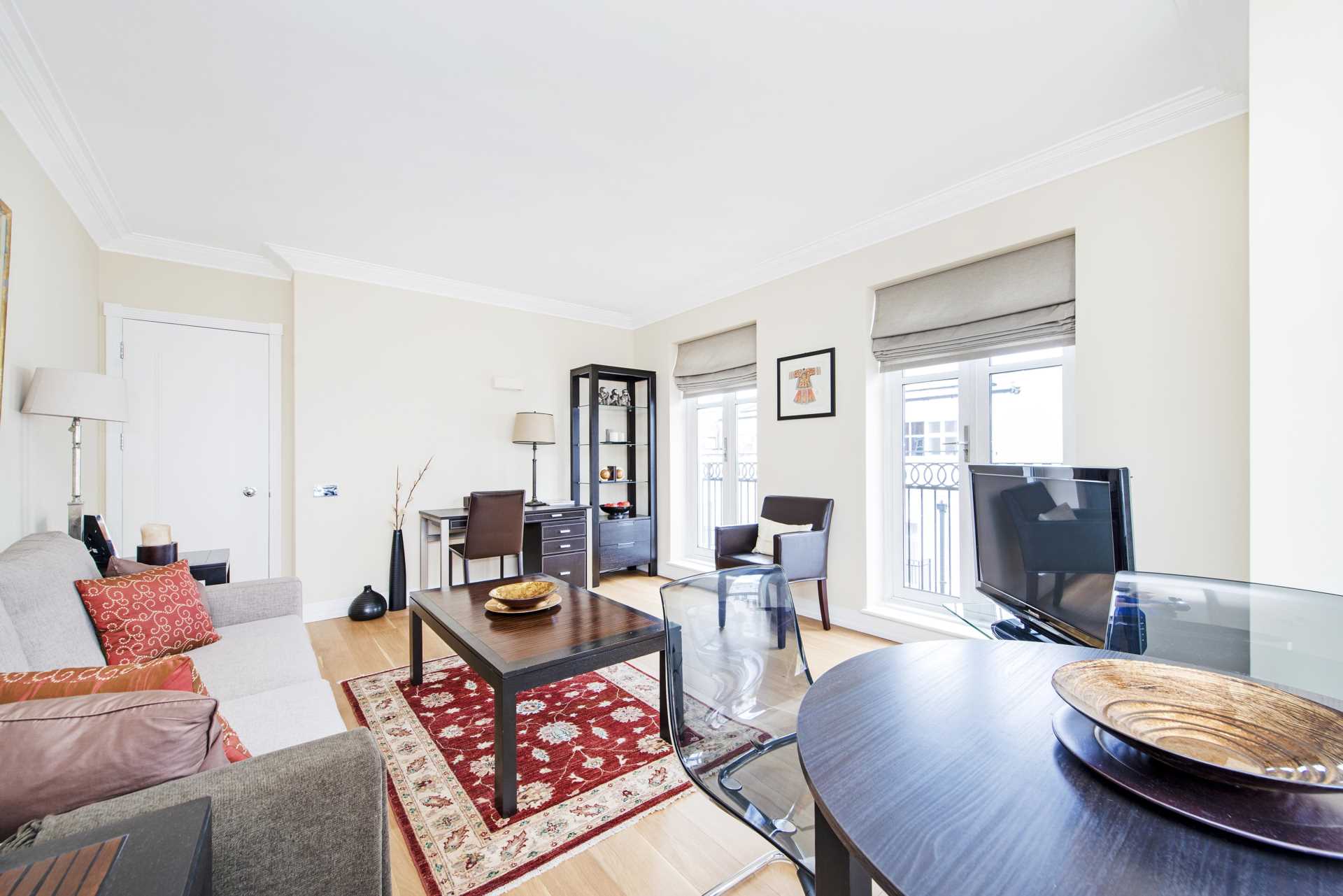 Walnut Court, Kensington Green, W8, Image 5