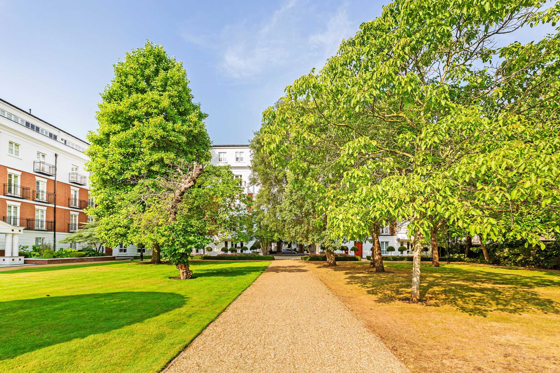 Sandalwood Mansions, Kensington Green, W8, Image 3