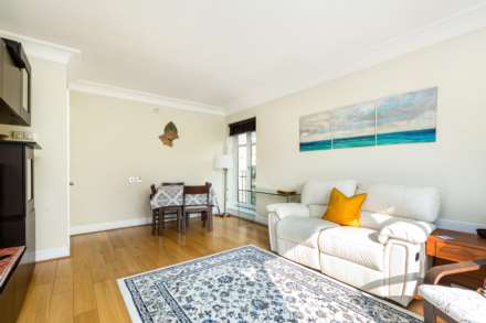 Sandalwood Mansions, Kensington Green, W8, Image 5