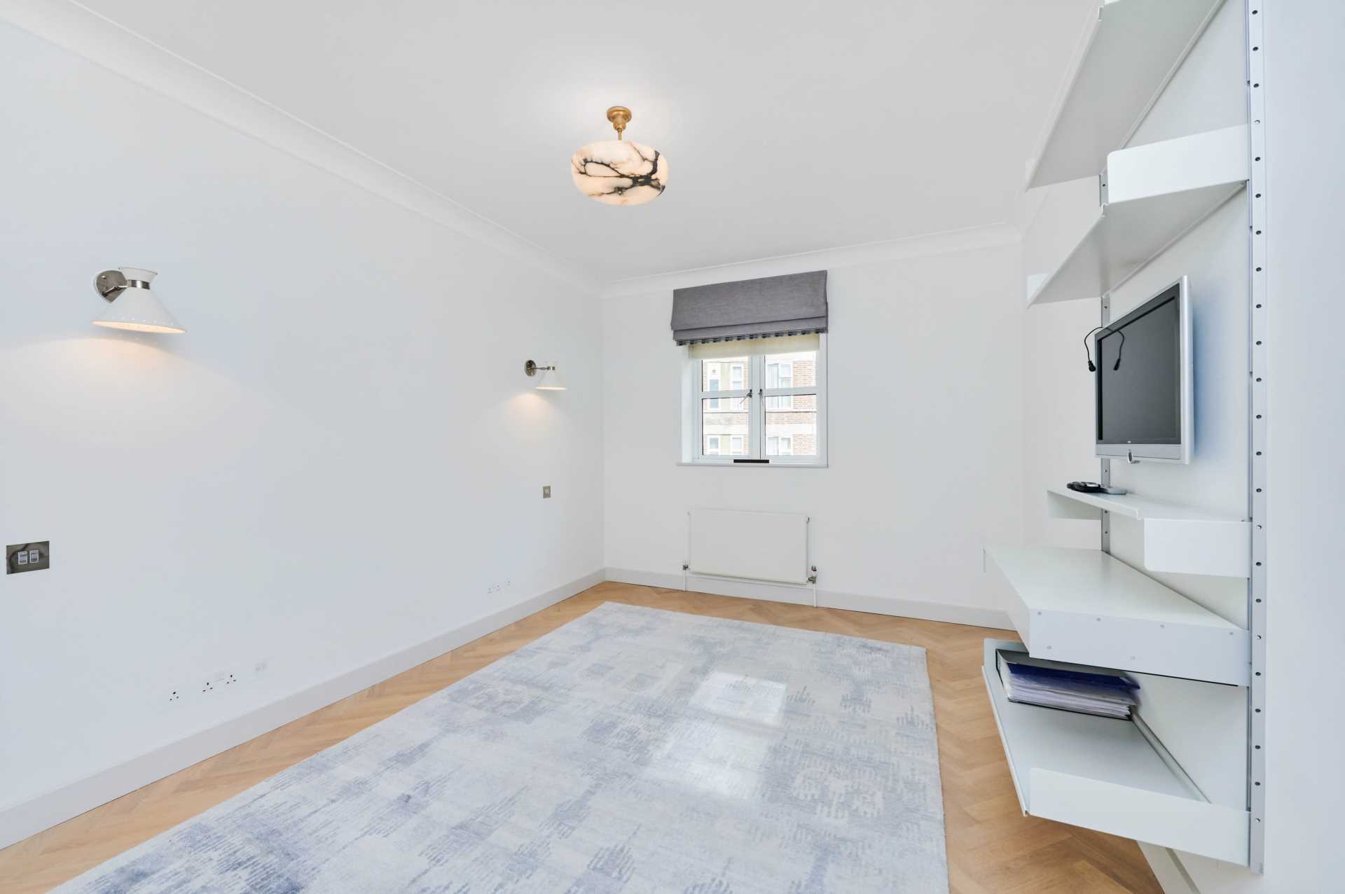 Tamarind Court, Kensington Green, W8, Image 13