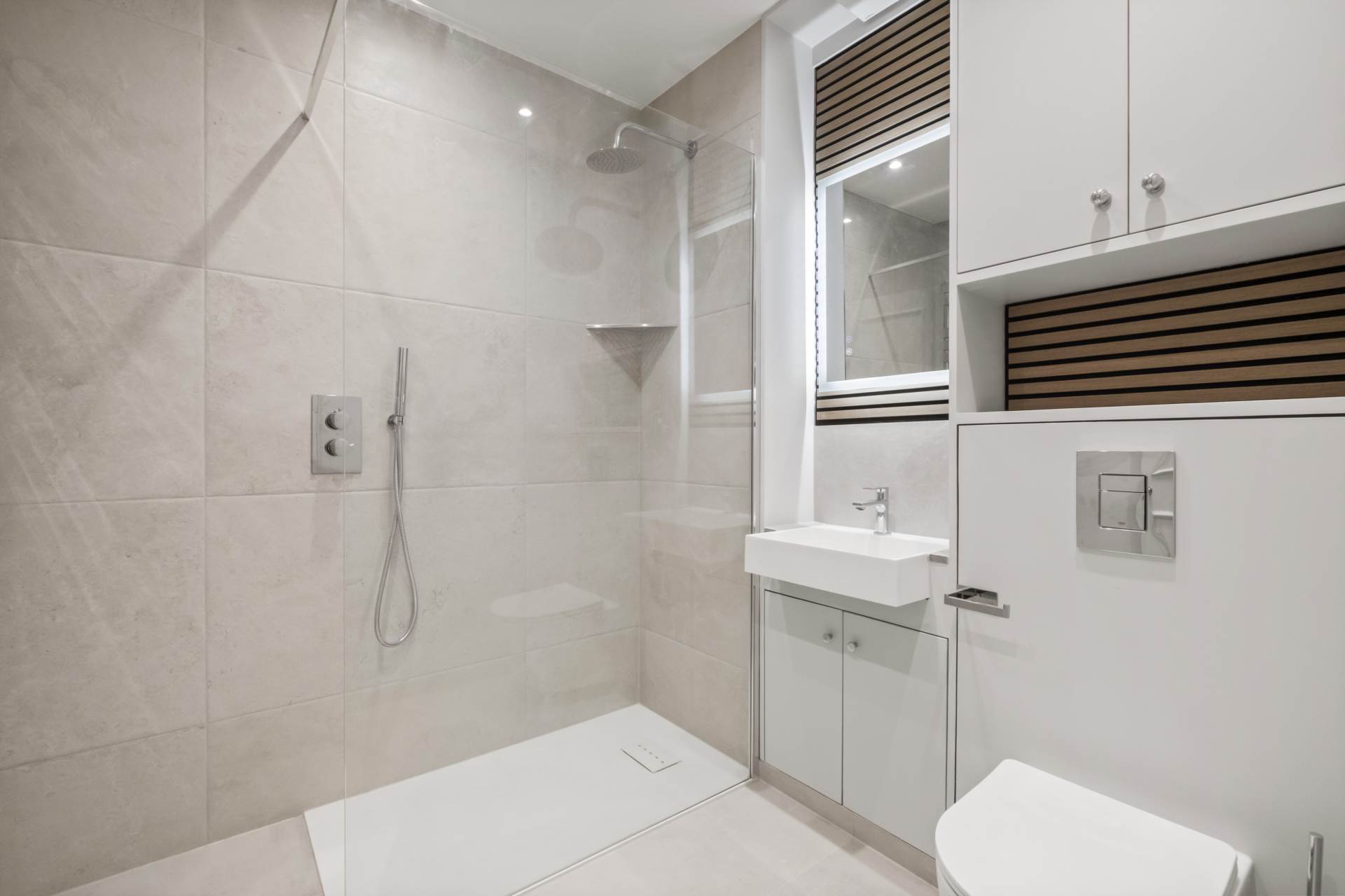 Sycamore Lodge, Kensington Green, Image 14