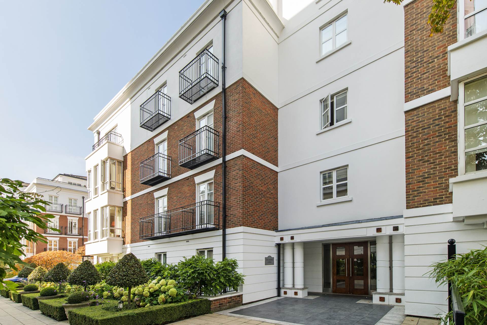 Sycamore Lodge, Kensington Green, Image 15