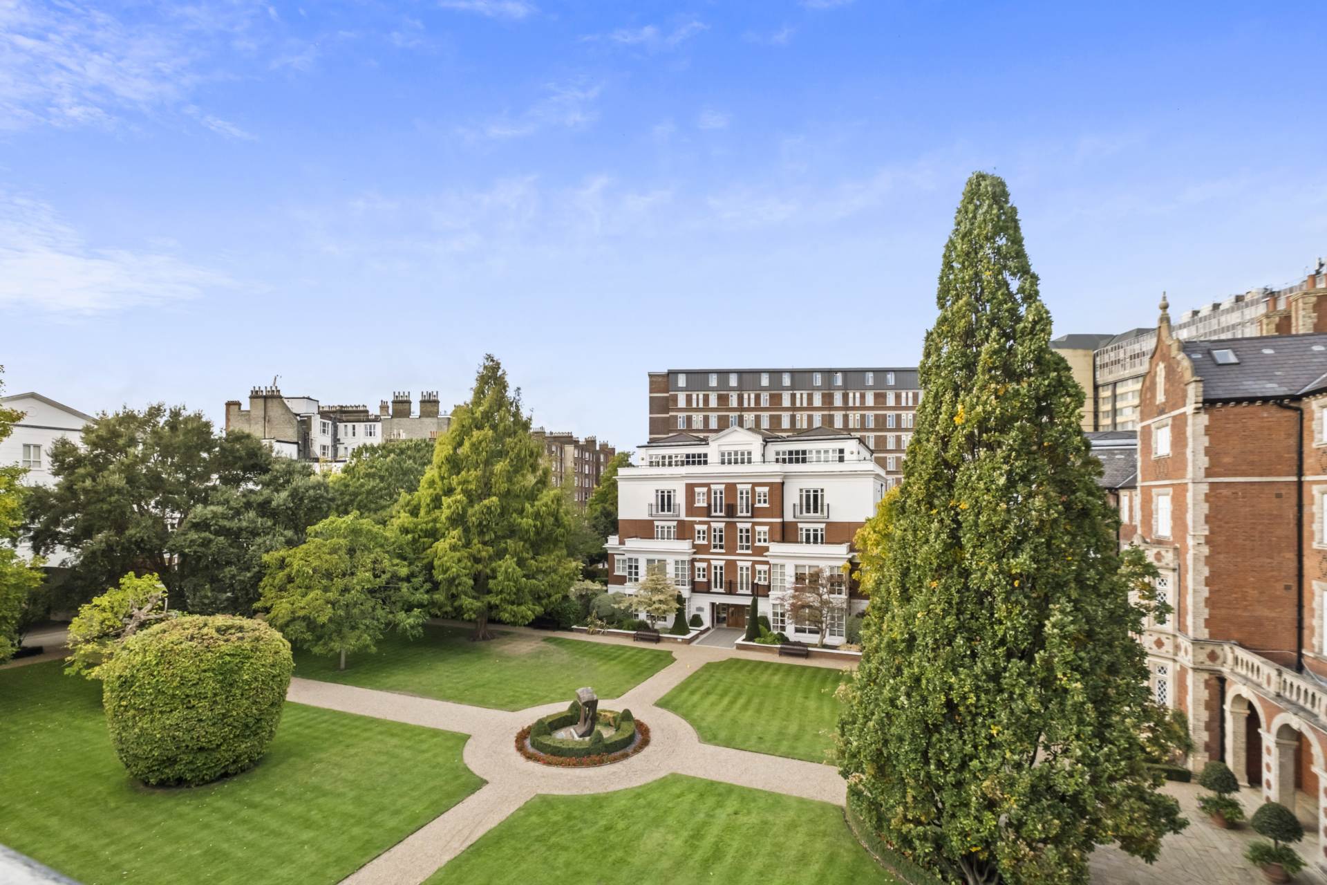 Sycamore Lodge, Kensington Green, Image 4