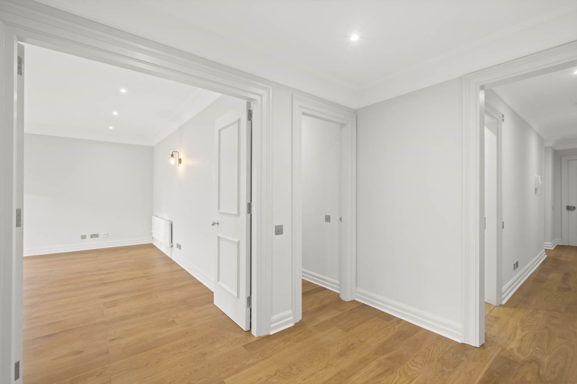 Sycamore Lodge, Kensington Green, Image 7