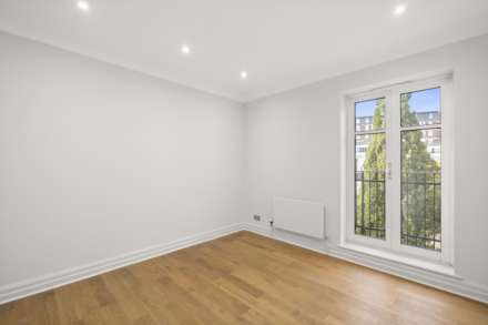 Sycamore Lodge, Kensington Green, Image 11