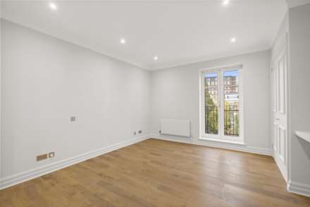 Sycamore Lodge, Kensington Green, Image 13