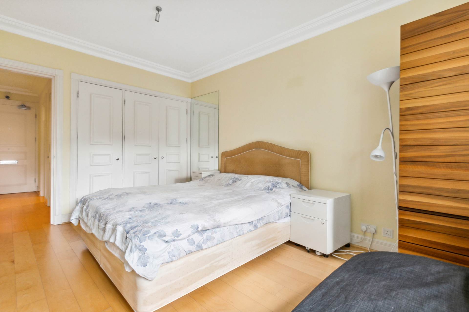 Redwood Mansions, Chantry Square, W8, Image 4