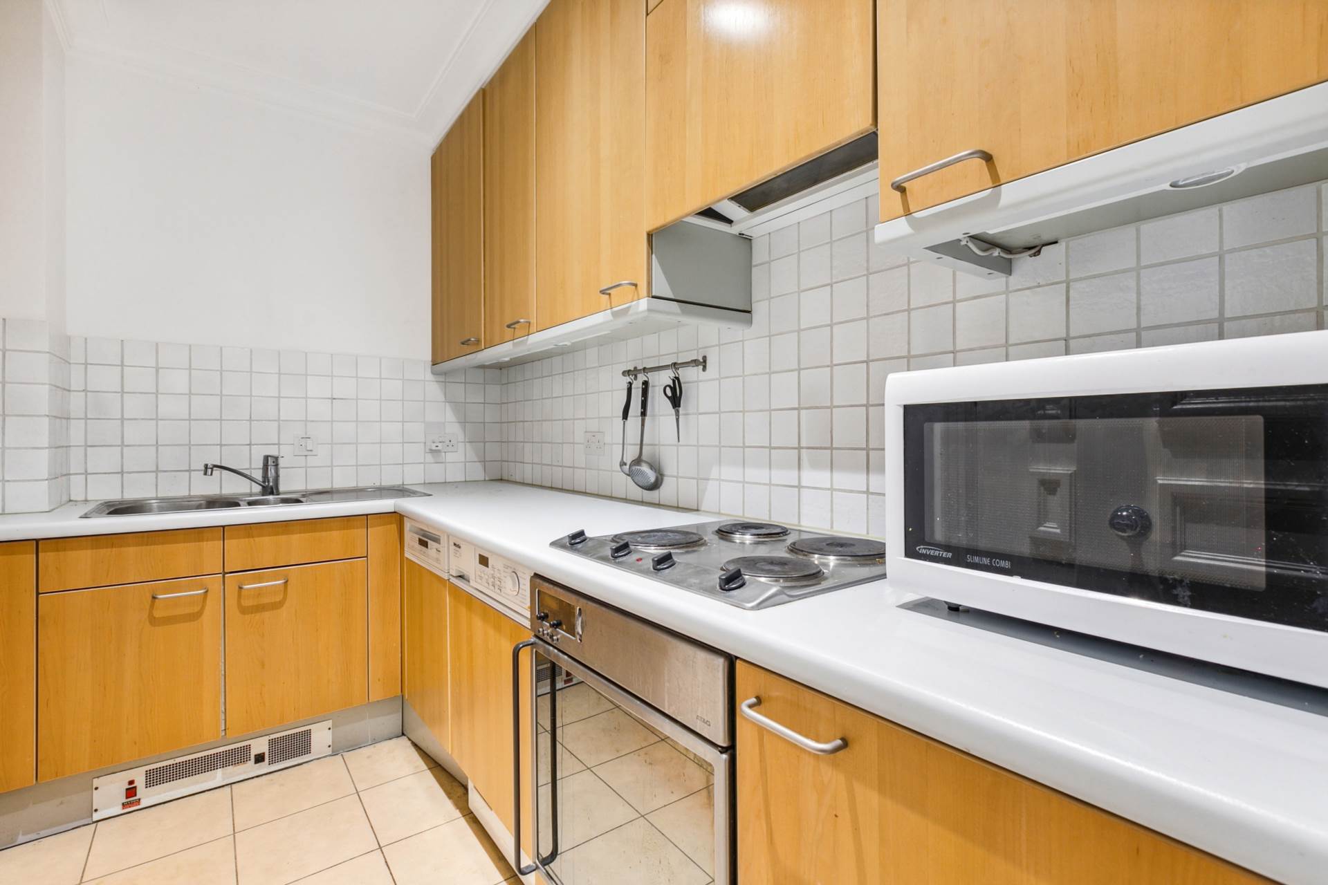 Redwood Mansions, Chantry Square, W8, Image 7