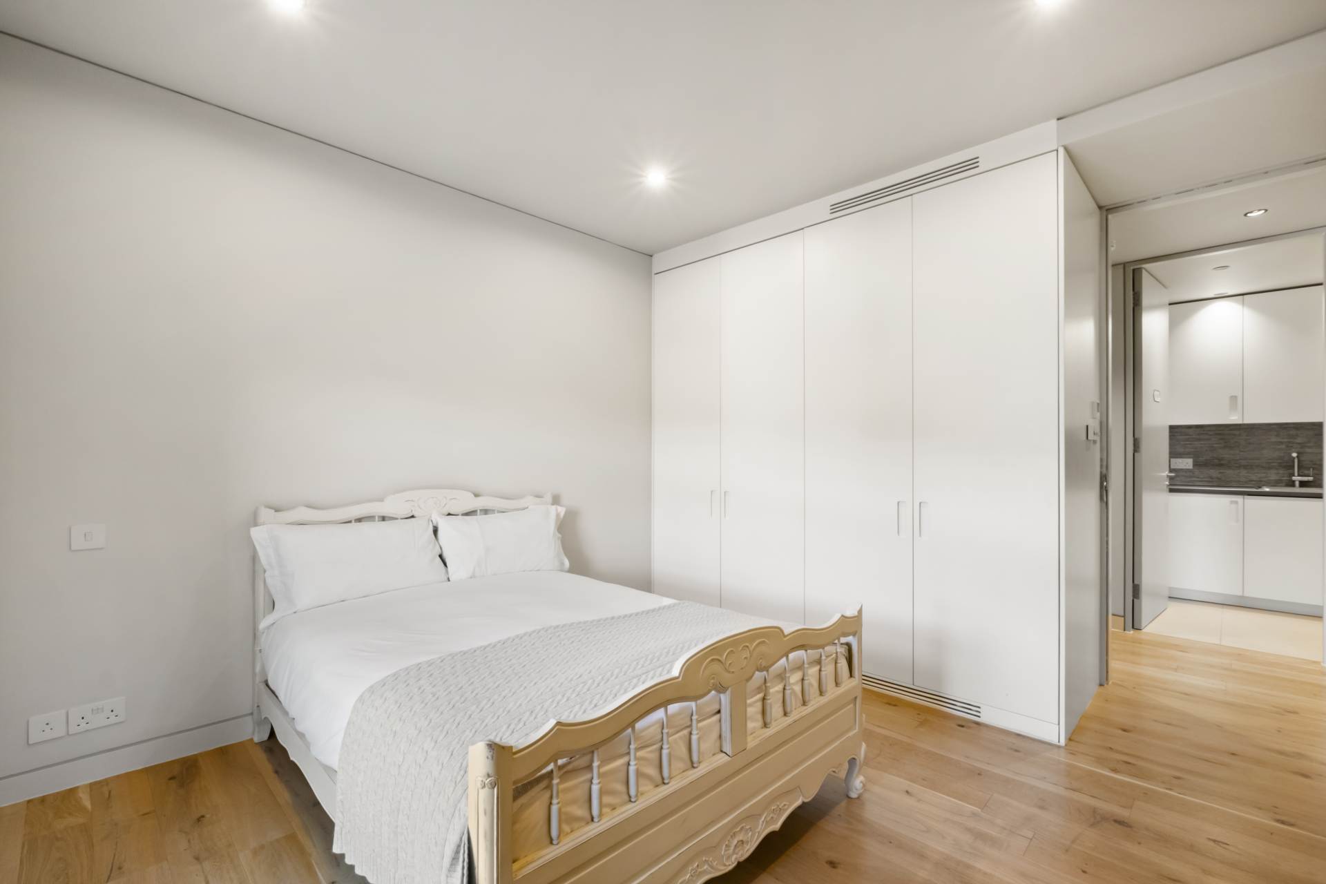 Montevetro, Battersea Church Road, London, SW11, Image 13