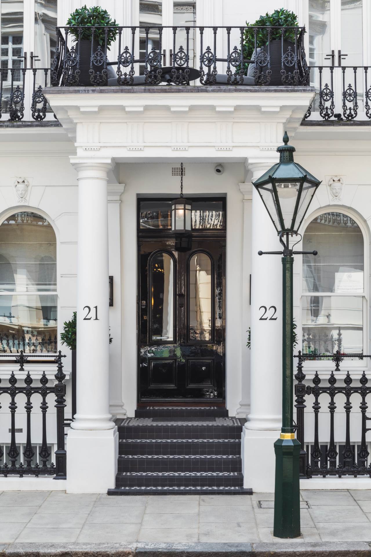 Prince of Wales Terrace, Kensington, W8, Image 22