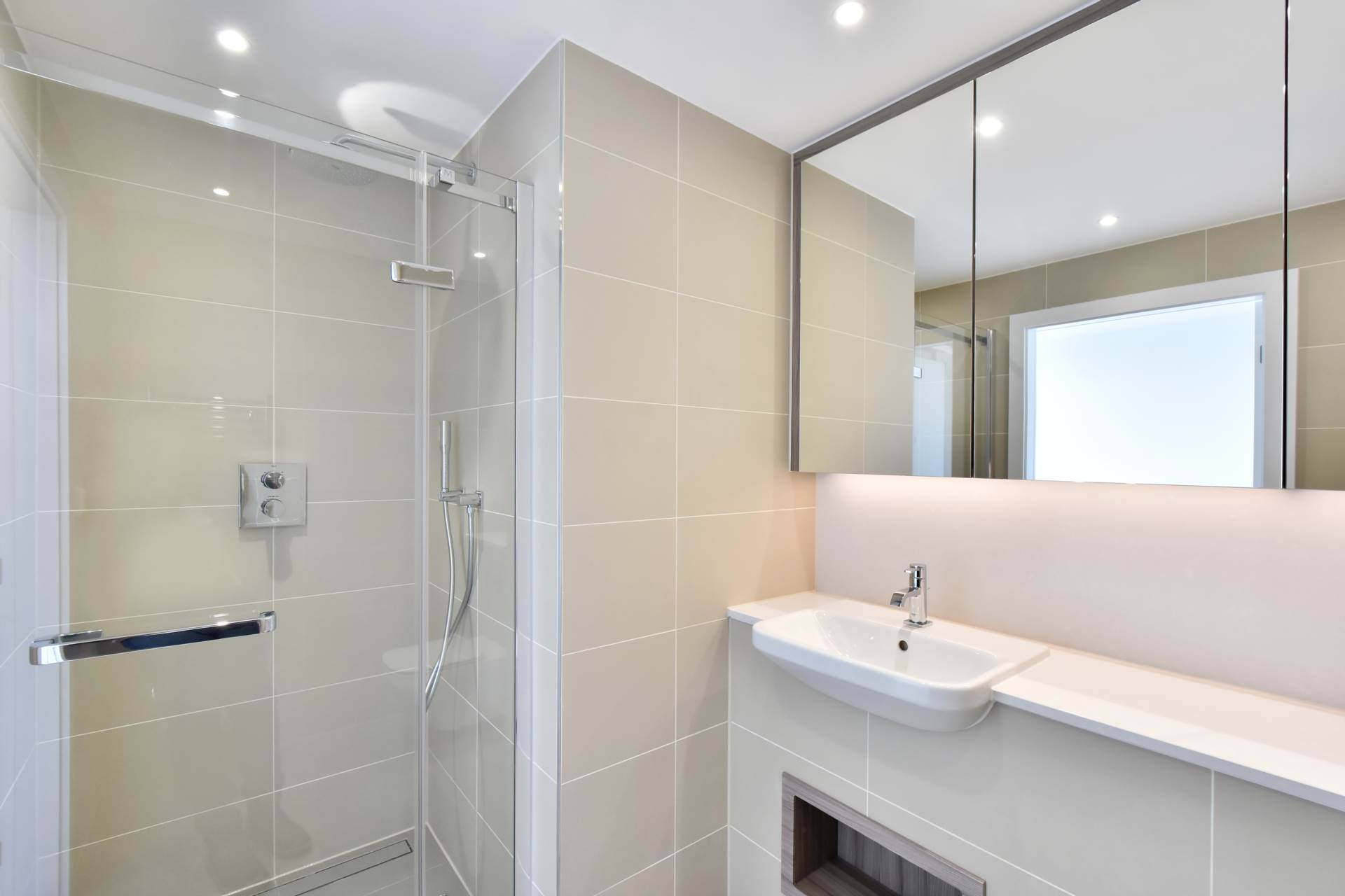 Lombard Wharf, Battersea, SW11, Image 10