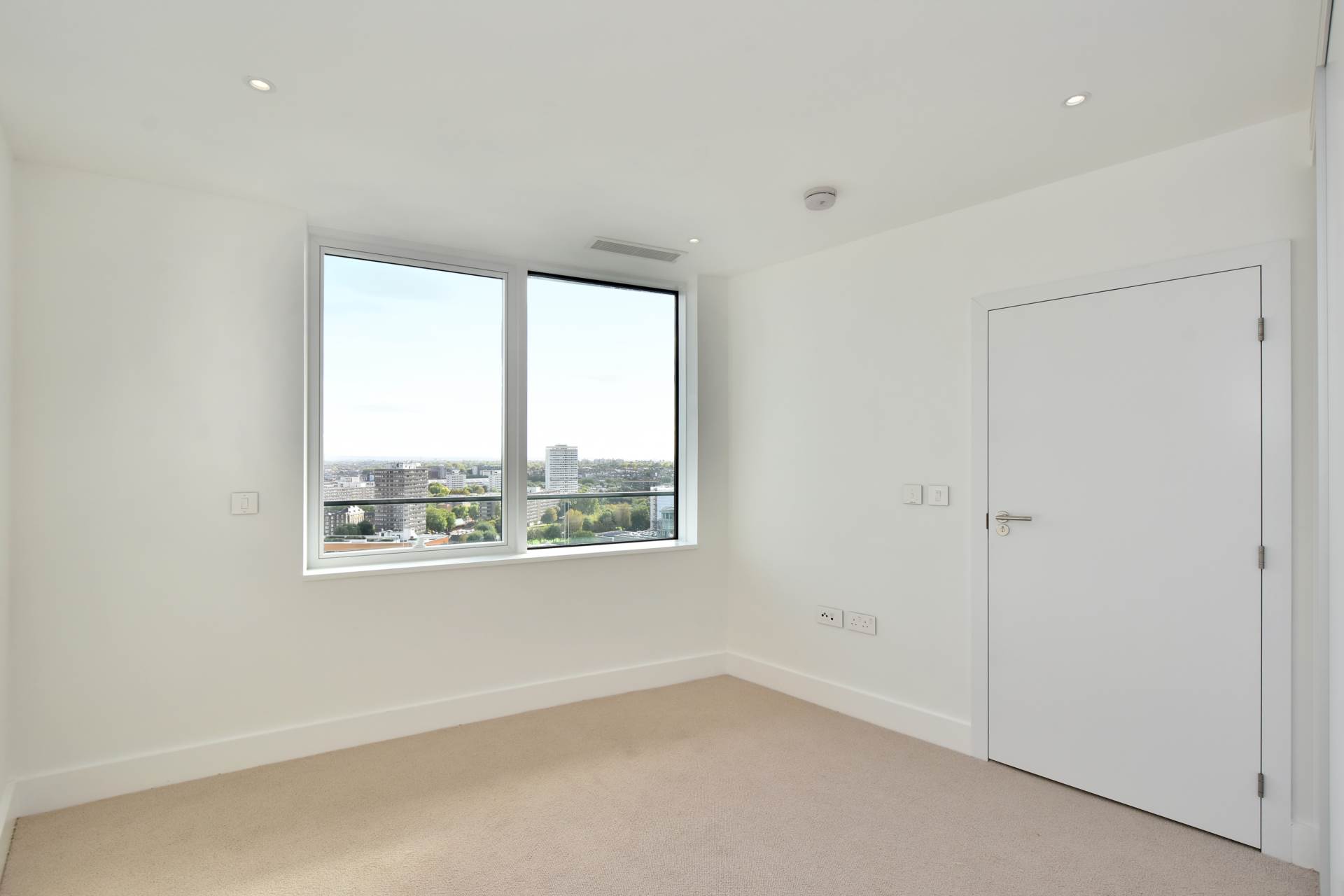 Lombard Wharf, Battersea, SW11, Image 6