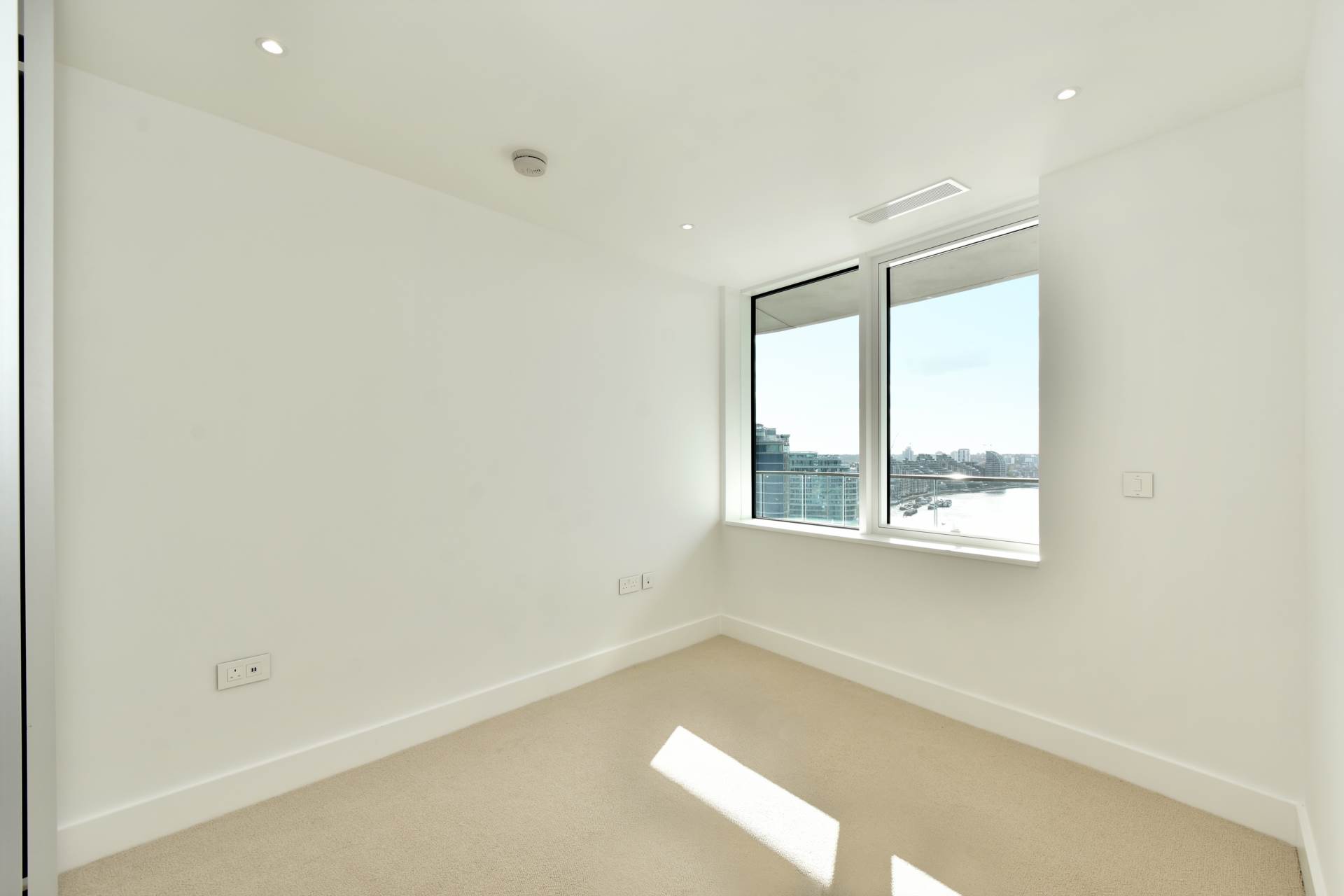 Lombard Wharf, Battersea, SW11, Image 9