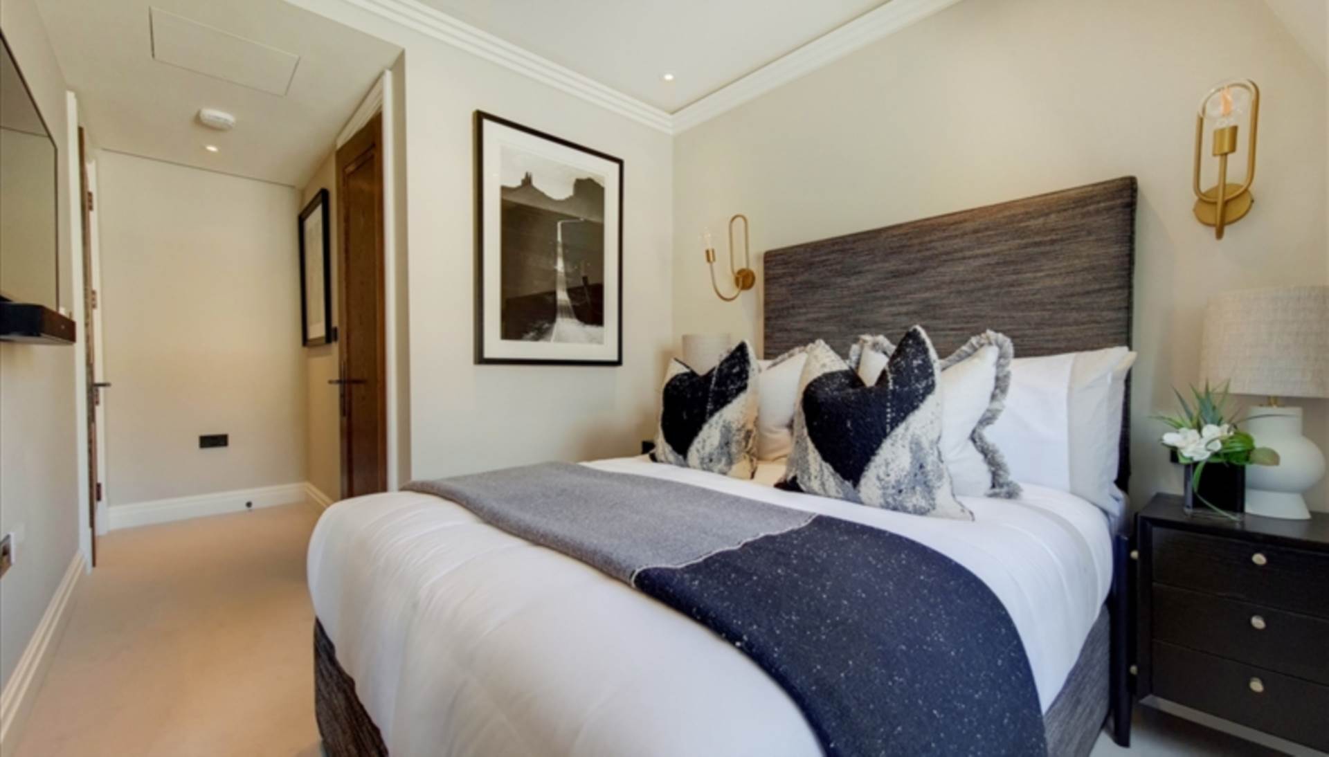 Prince Of Wales Terrace, Kensington, W8, Image 8