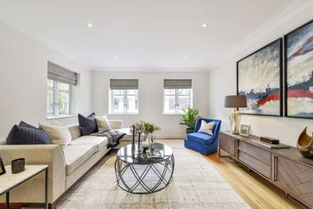 Walnut Court, Kensington Green, W8, Image 1