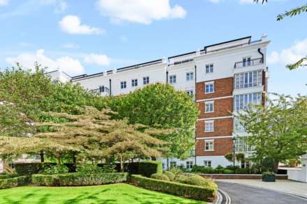 Oak Lodge, Kensington Green, W8, Image 7