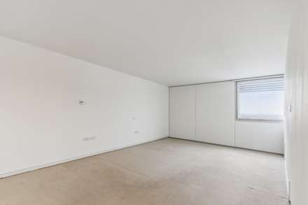 Albion Riverside, Hester Road, SW11, Image 11