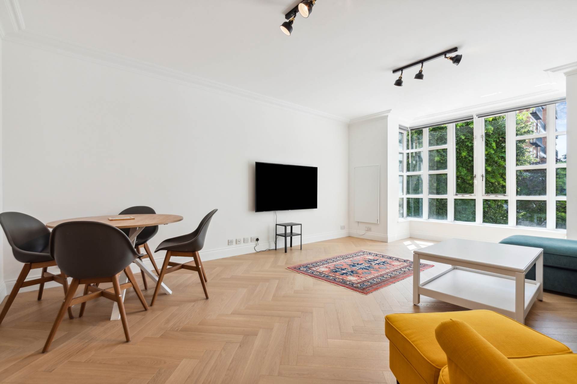 Oak Lodge, Kensington Green, W8, Image 5
