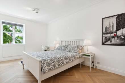 Oak Lodge, Kensington Green, W8, Image 3