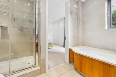 Wycombe Square, London, Image 14