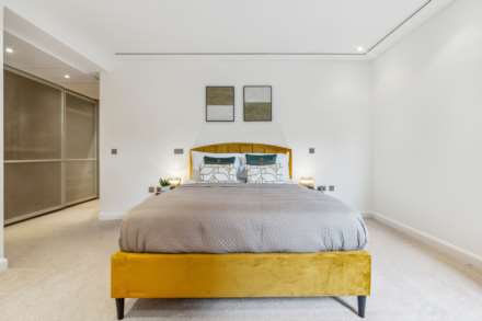 Wycombe Square, London, Image 4