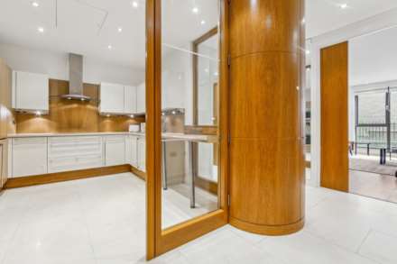 Wycombe Square, London, Image 9