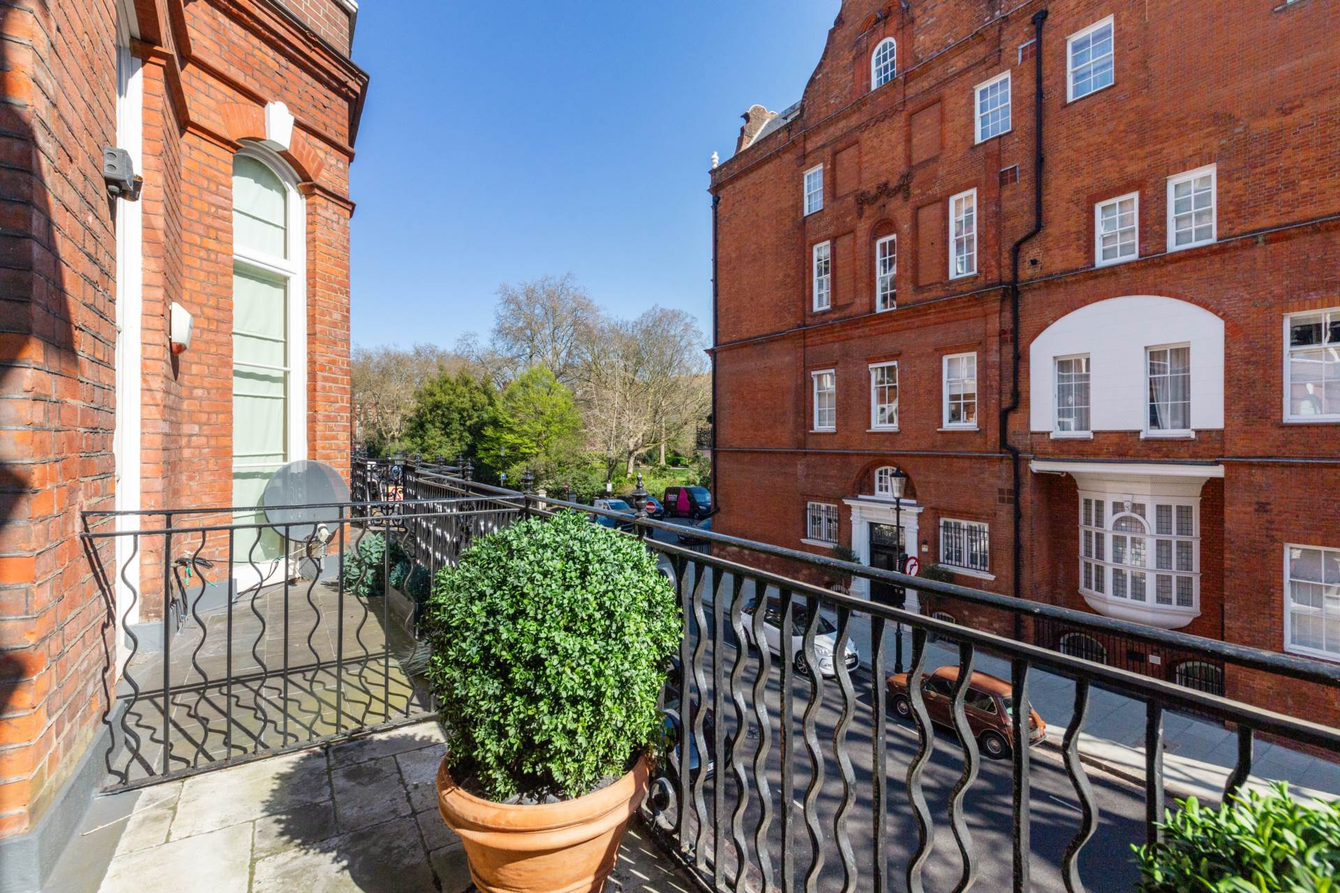 Cadogan Square, Chelsea, Image 15