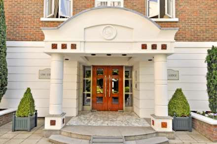 Oak Lodge, Kensington Green, Image 7