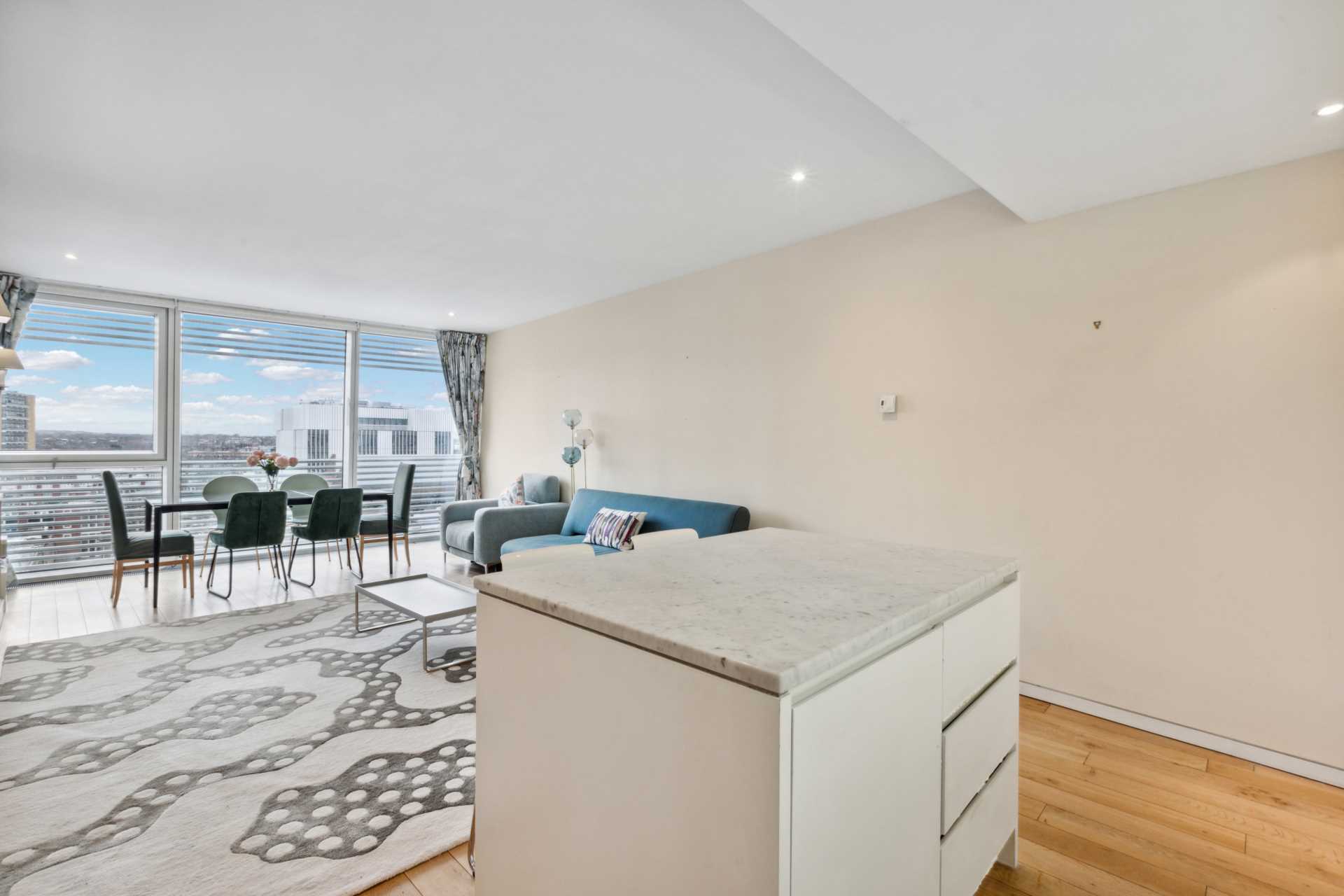 Albion Riverside, Battersea, SW11, Image 8